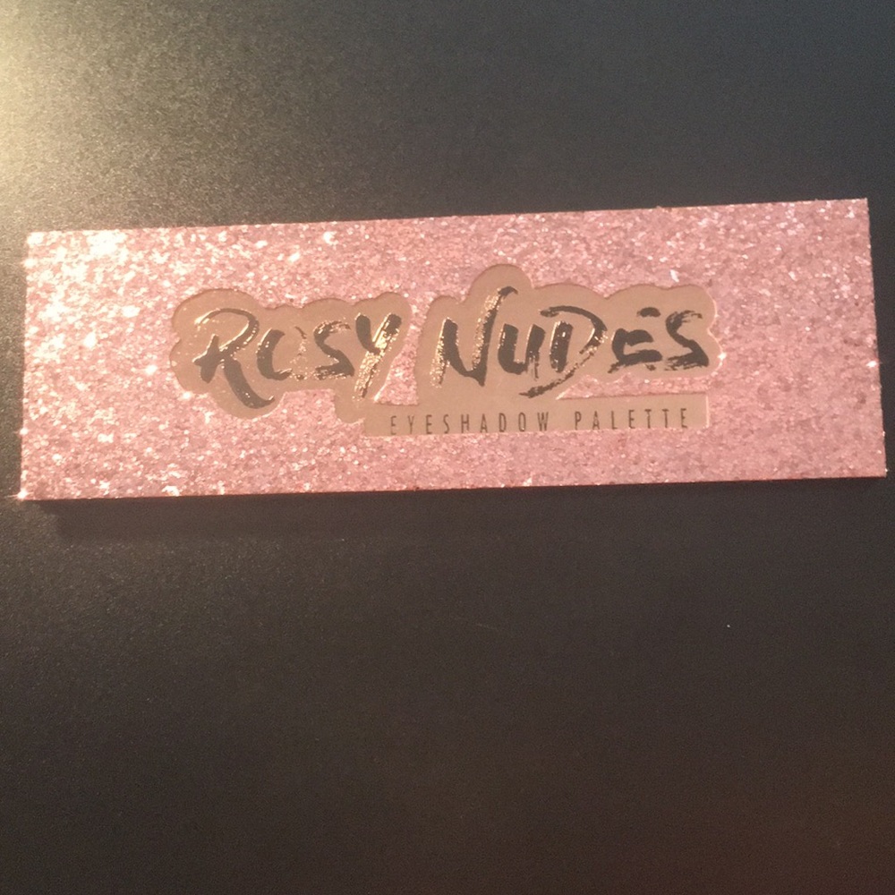 Eyeshadow palette
